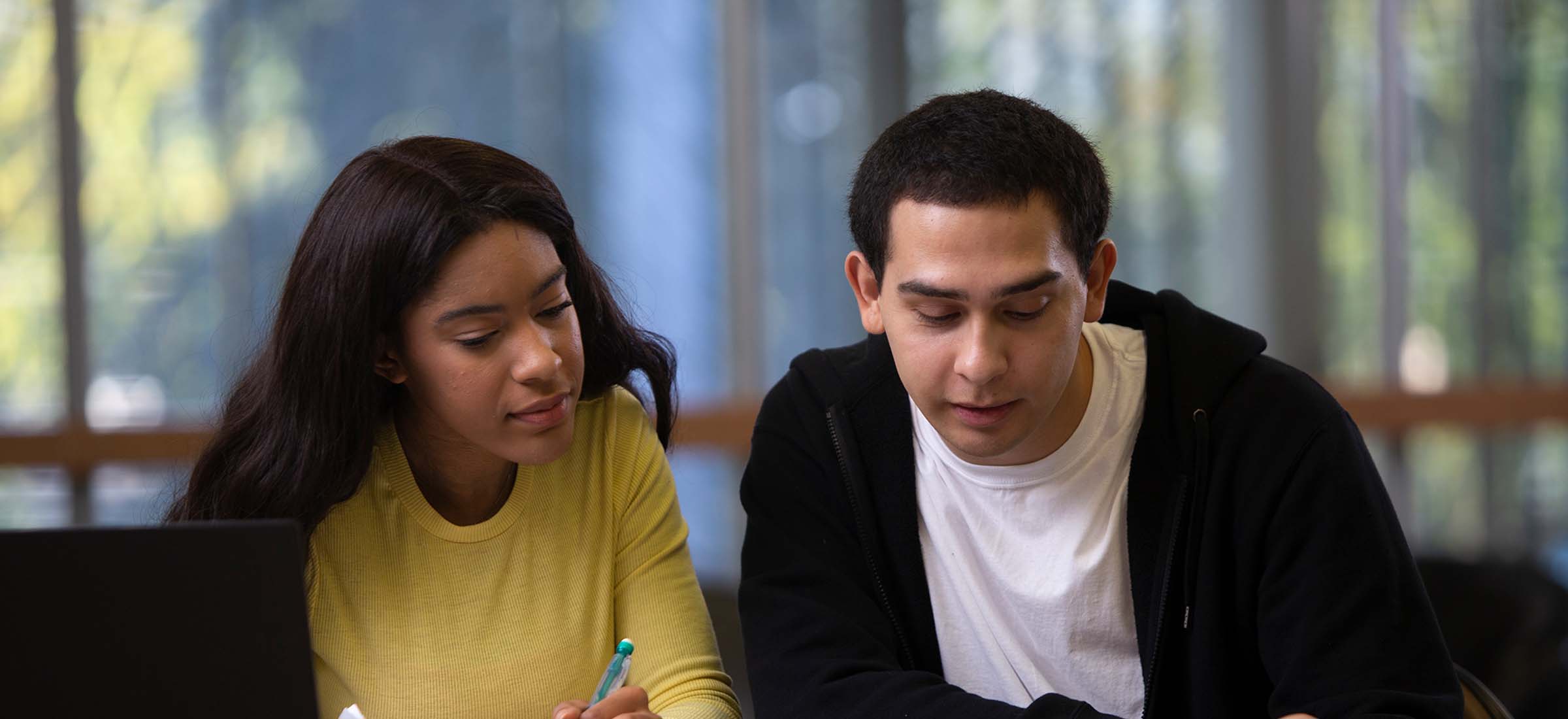 San Jacinto College Students Studying